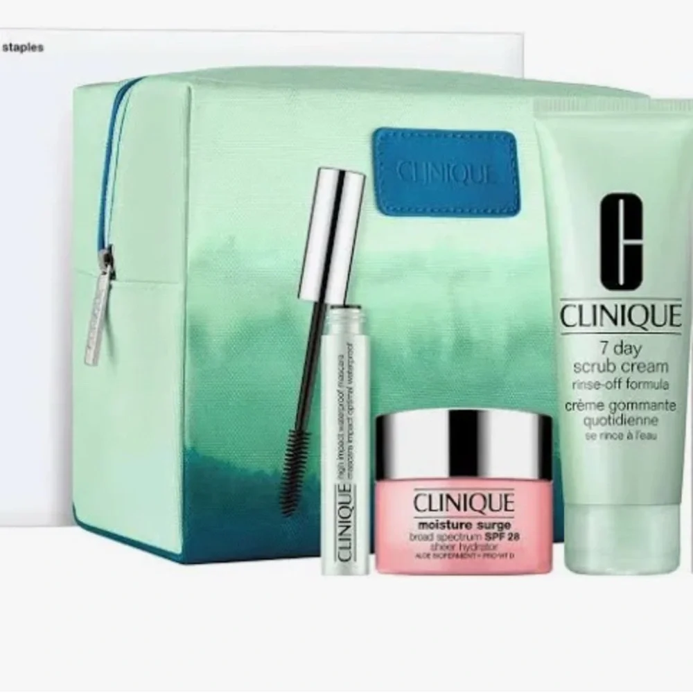 Clinique Sunny Day Skincare and Makeup Staples 5 pcs Full Size with Tote Bag. Va - Picture 2 of 9